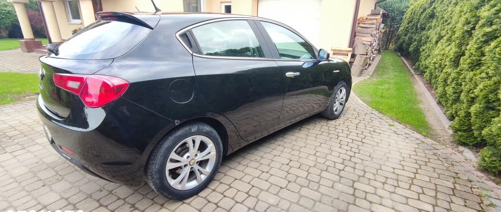 Alfa Romeo Giulietta cena 24000 przebieg: 207227, rok produkcji 2010 z Rzeszów małe 56